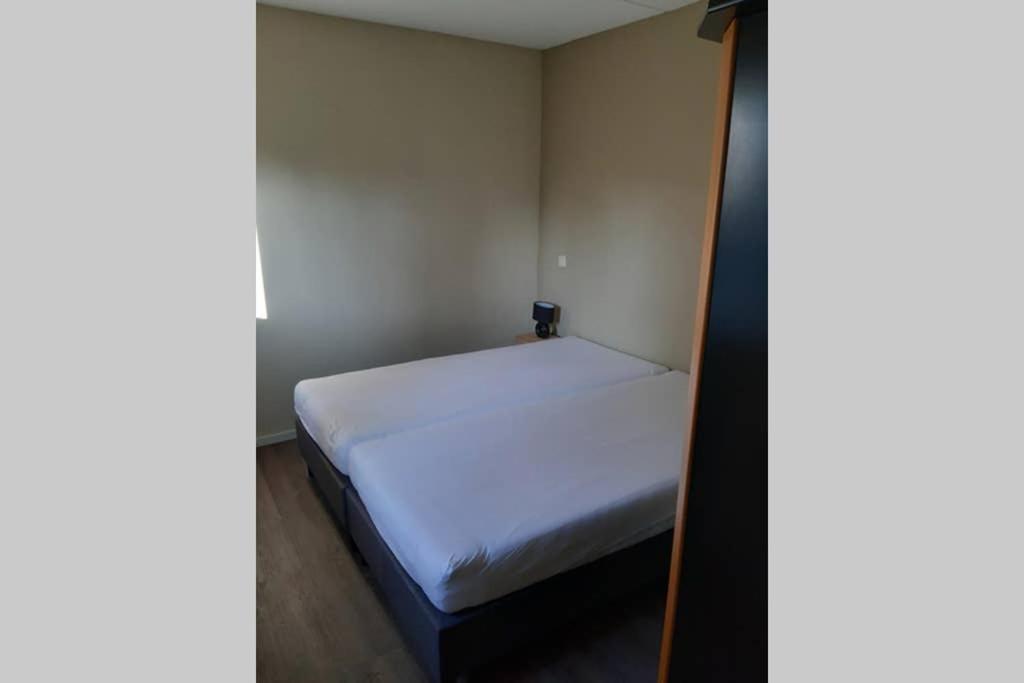 Amazing Home In Vlagtwedde, 3 Bedrooms, Recently Renovated For Recreational Purposes Only 외부 사진